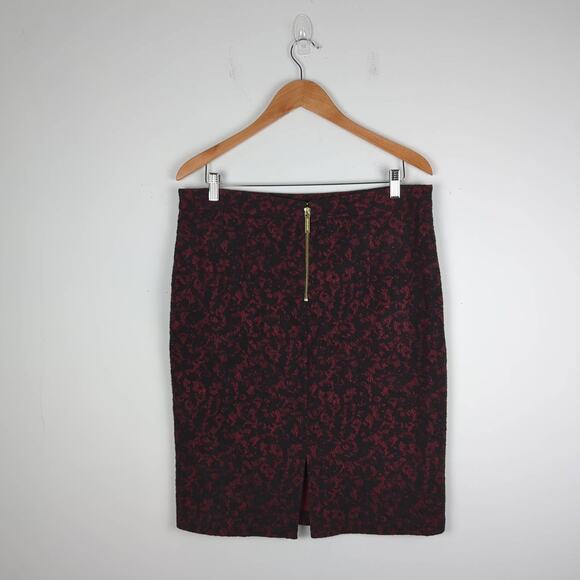 MICHAEL Michael Kors Red and Black Textured Lace‎ Print Mini Skirt Size Large - Picture 4 of 7
